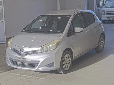 Toyota VITZ  с аукциона в Японии