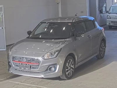 Suzuki SWIFT  с аукциона в Японии