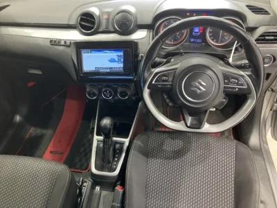 Suzuki SWIFT  с аукциона в Японии