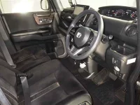 Honda N BOX лот № 3005 оценка 3.5  с аукциона в Японии 2