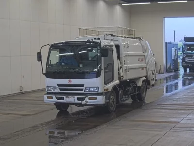 Isuzu FORWARD  с аукциона в Японии