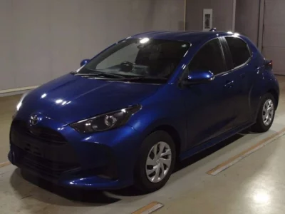 Toyota YARIS  с аукциона в Японии