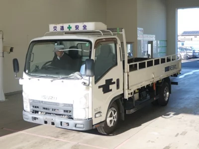 Isuzu ELF  с аукциона в Японии