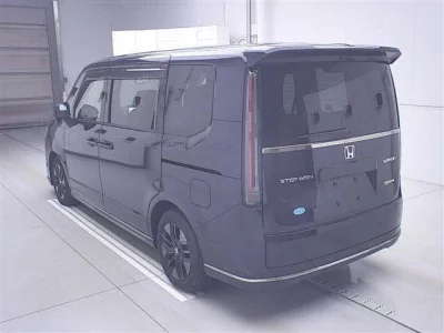 Honda STEP WAGON  с аукциона в Японии