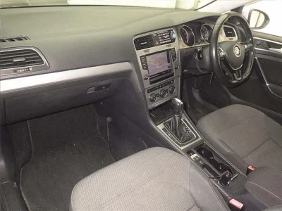 Volkswagen GOLF  с аукциона в Японии
