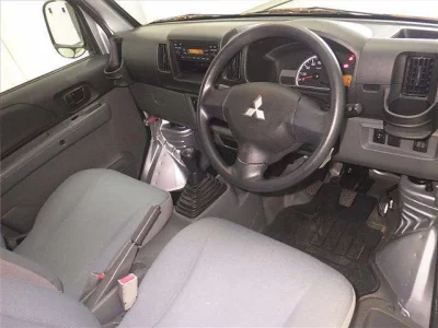 Mitsubishi MINICAB VAN