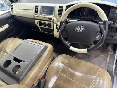 Toyota HIACE VAN  с аукциона в Японии