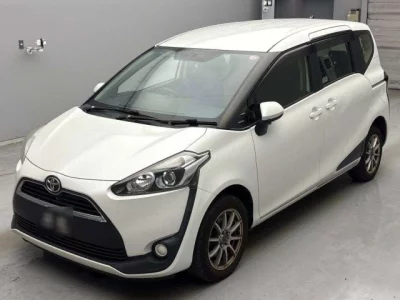Toyota SIENTA  с аукциона в Японии