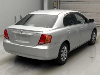 Toyota COROLLA AXIO  с аукциона в Японии