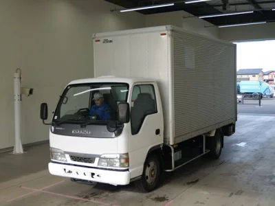 Isuzu ELF