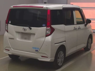 Toyota ROOMY  с аукциона в Японии