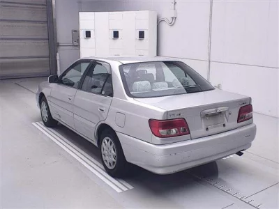Toyota CARINA  с аукциона в Японии
