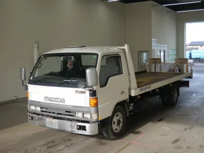 Mazda TITAN  с аукциона в Японии