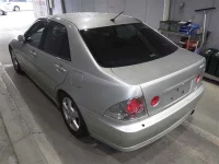 Toyota ALTEZZA лот № 3040 оценка R  с аукциона в Японии 4