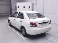 Toyota BELTA лот № 70053 оценка 3.5  с аукциона в Японии 1