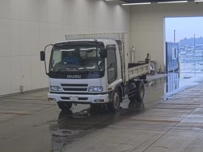 Isuzu FORWARD  с аукциона в Японии