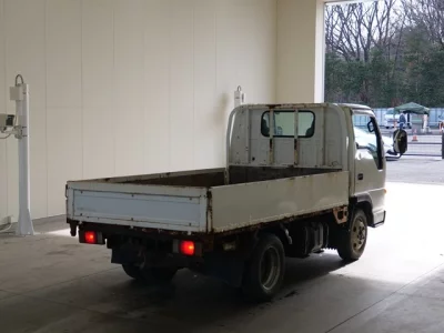 Isuzu ELF  с аукциона в Японии