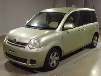 Toyota SIENTA  с аукциона в Японии