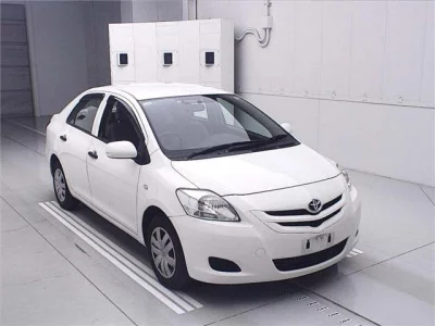 Toyota BELTA  с аукциона в Японии