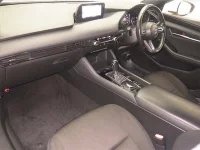 Mazda MAZDA3 лот № 70062 оценка R  с аукциона в Японии 3