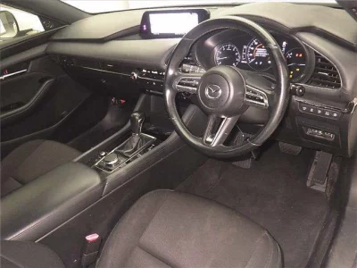 Mazda MAZDA3  с аукциона в Японии