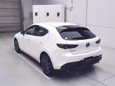 Mazda MAZDA3  с аукциона в Японии