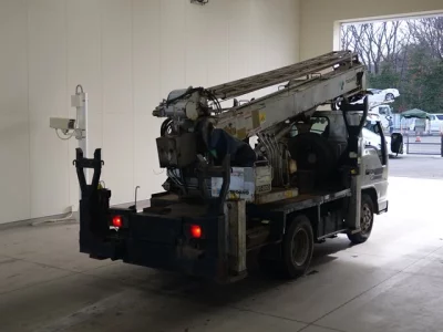 Isuzu ELF  с аукциона в Японии