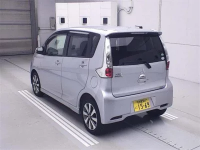 Mitsubishi EK CUSTOM