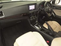 Mazda ATENZA SEDAN лот № 70075 оценка 4  с аукциона в Японии 3