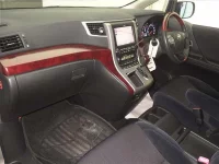 Toyota VELLFIRE лот № 70093 оценка 3.5  с аукциона в Японии 3