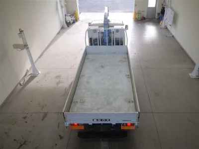 Isuzu ELF  с аукциона в Японии