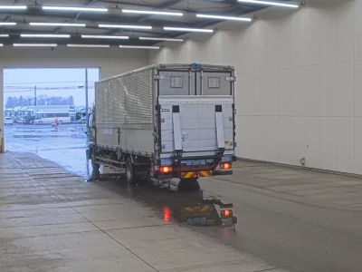 Isuzu FORWARD  с аукциона в Японии