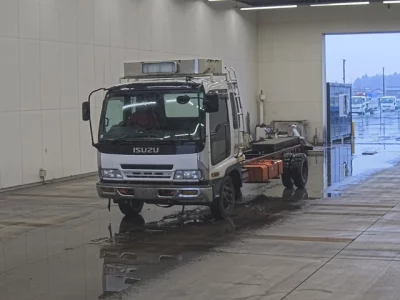 Isuzu FORWARD  с аукциона в Японии