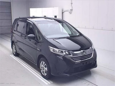 Honda FREED  с аукциона в Японии