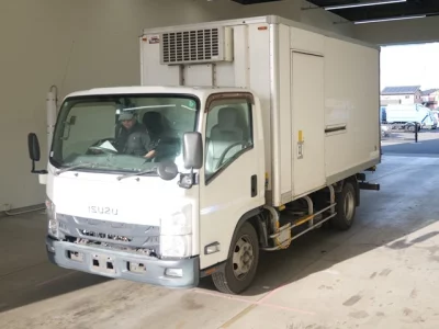 Isuzu ELF