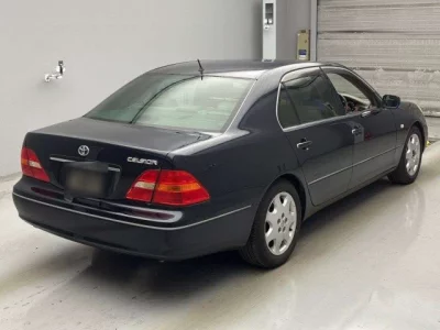 Toyota CELSIOR  с аукциона в Японии