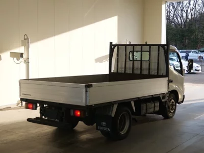 Hino DUTRO  с аукциона в Японии