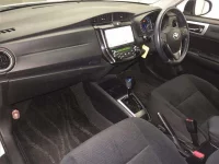 Toyota COROLLA AXIO лот № 70143 оценка 3.5  с аукциона в Японии 3