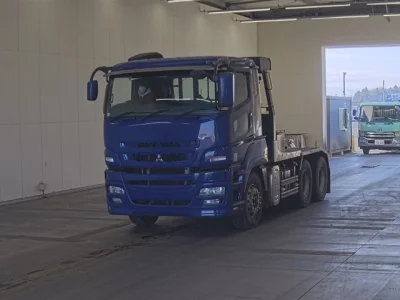 Mitsubishi SUPER GREAT  с аукциона в Японии