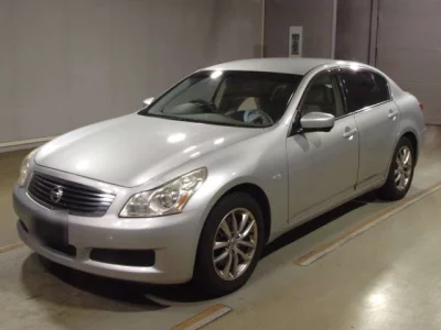 Nissan SKYLINE  с аукциона в Японии