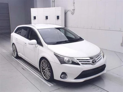 Toyota AVENSIS WAGON  с аукциона в Японии