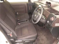 Toyota PORTE лот № 70144 оценка 3.5  с аукциона в Японии 4