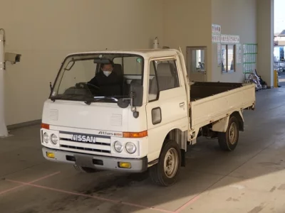 Nissan ATLAS  с аукциона в Японии