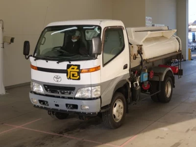 Toyota DYNA  с аукциона в Японии