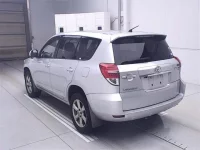 Toyota VANGUARD лот № 70154 оценка 3  с аукциона в Японии 1