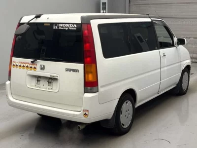 Honda STEP WAGON  с аукциона в Японии