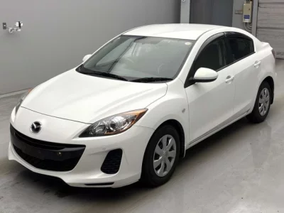 Mazda AXELA  с аукциона в Японии