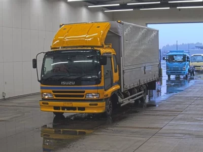 Isuzu FORWARD