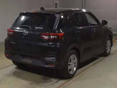 Toyota RAIZE  с аукциона в Японии