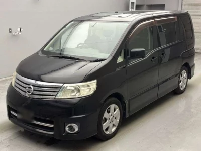 Nissan SERENA  с аукциона в Японии